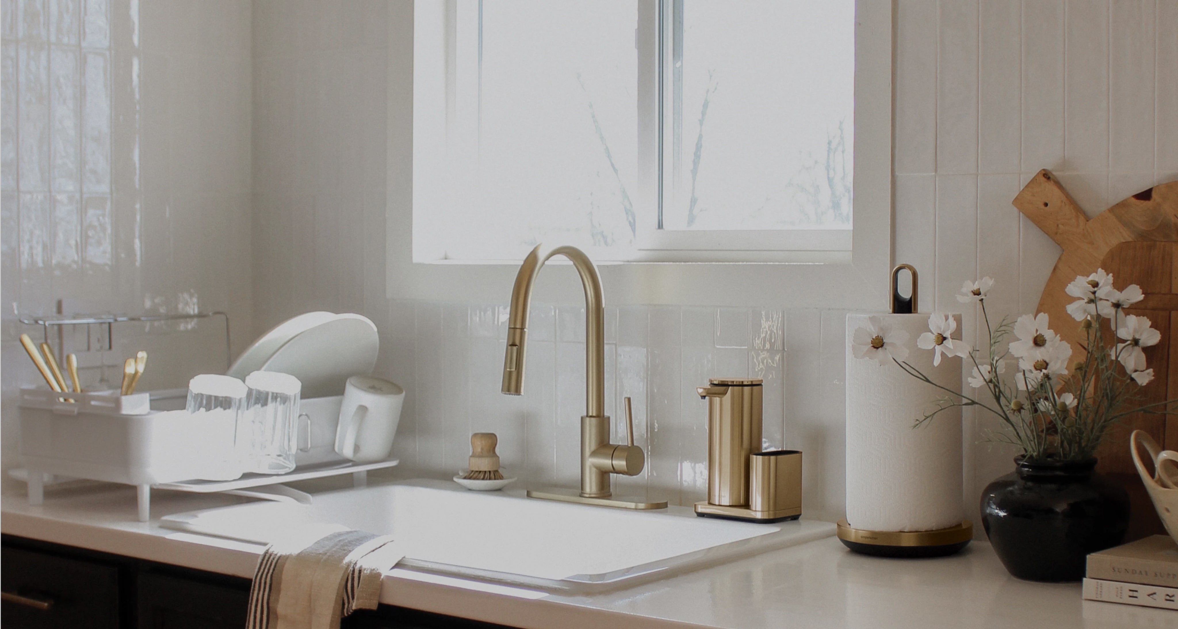 web_hero_kitchen-D_3x_8dc739a8-de6c-48b8-855c-bb4474448cc6.jpg__PID:6272557f-2eb2-46f2-ab68-d57e7e92ee2b